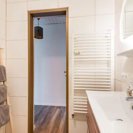 In Zell Am Near 滨湖采尔