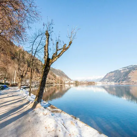 아파트 In Zell Am Near *